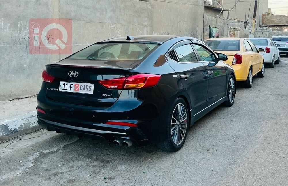 هیوندای ئەلەنترا